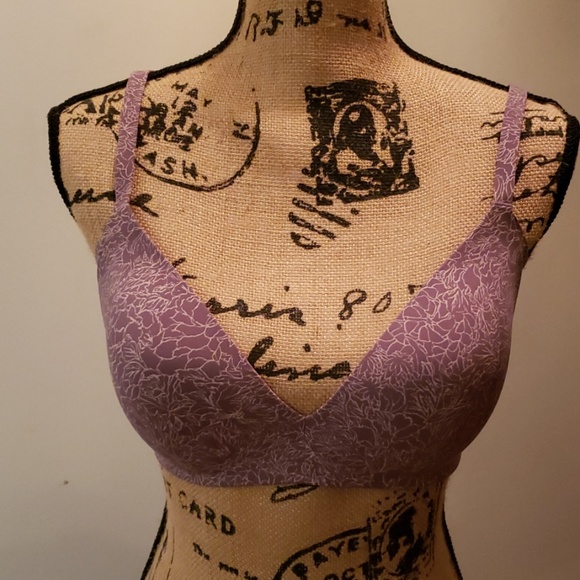 lululemon athletica Other - Lululemon Take Shape Bra